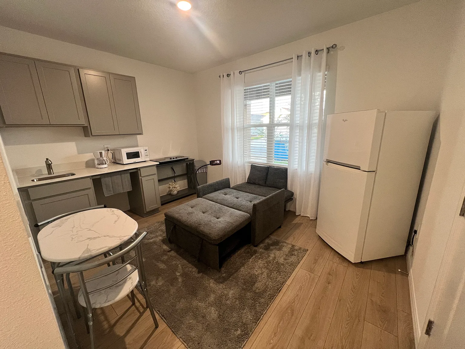 1 bed, 500 sqft, $1,350 — Photo 2