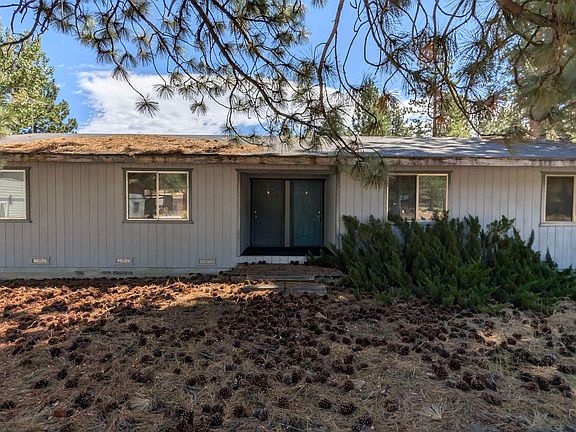 2nd image of 687-885 Chinquepin Way
