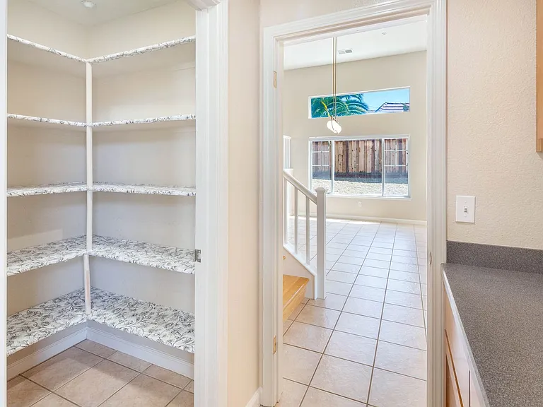 2902 Haddington Ct — Photo 24