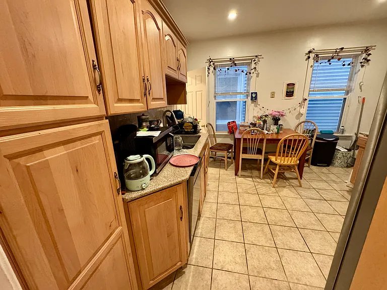 282 River St #1 — Photo 2