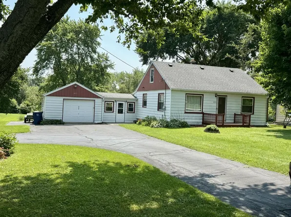 3753 East OBrien ROAD, Oak Creek, WI 53154