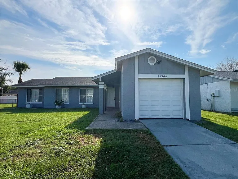 11340 Cardiff Dr — Photo 2