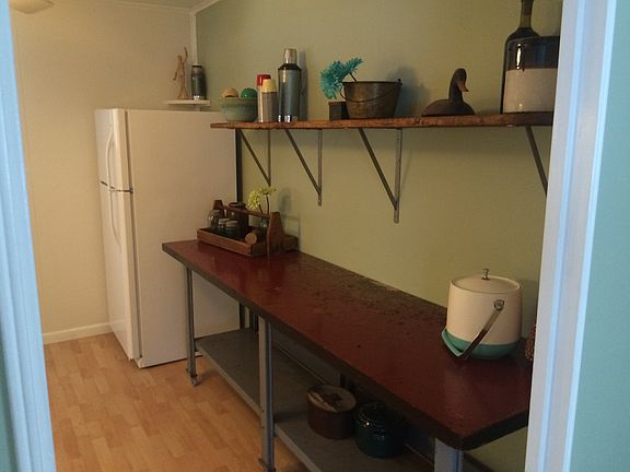 Open shelving