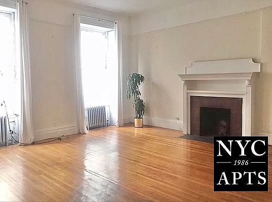 1st image of 2 W 16th St #2