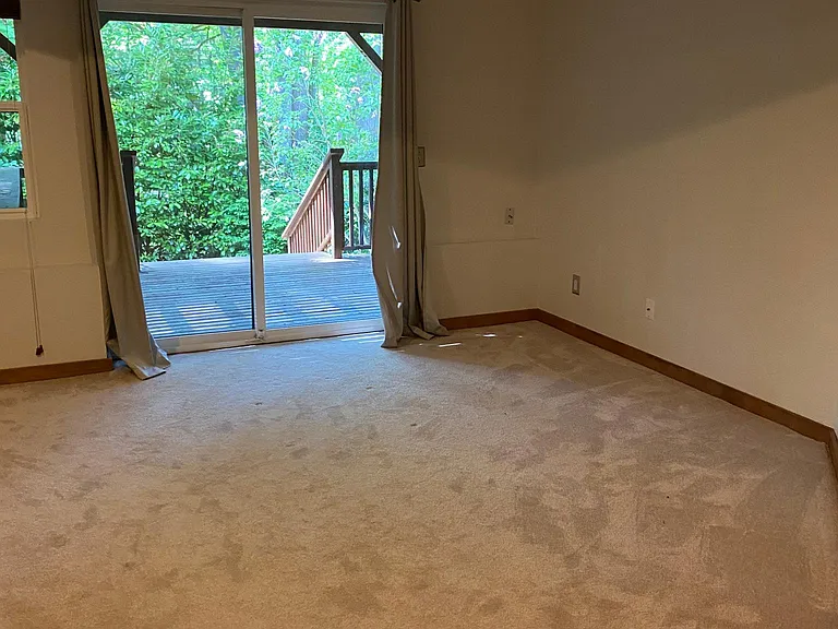 12818 SE 47th Pl — Photo 13