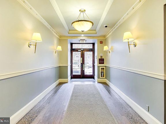 3rd image of 1830 17th St NW APT 501
