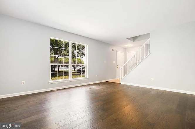 Valley View Dr — Photo 9