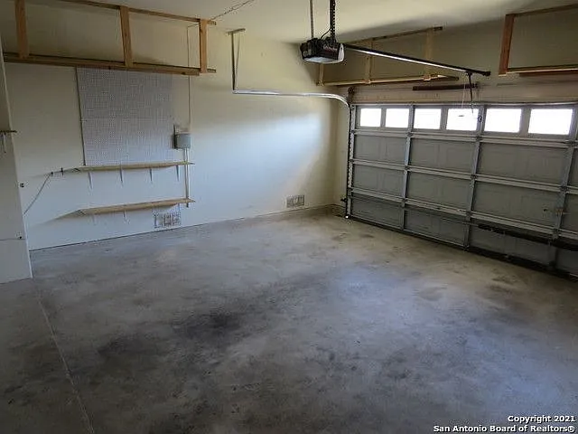 519 Ginsberg Dr — Photo 27
