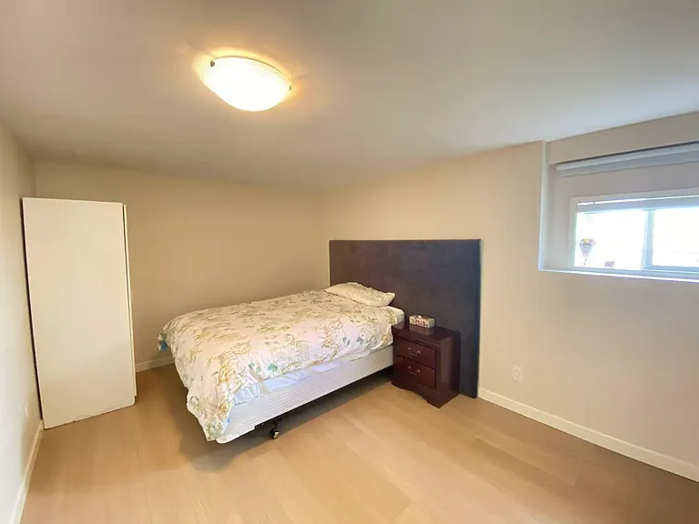 1180 Lawson Ave — Photo 3