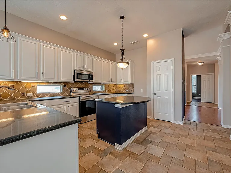 7214 Glenwick Ct — Photo 21