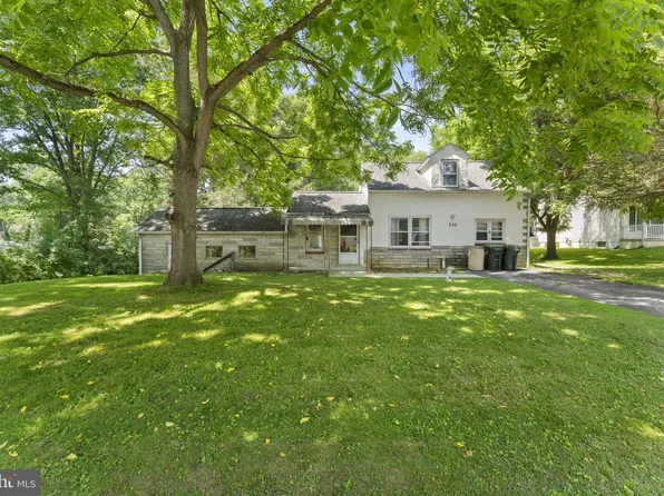 250 Watson Ave, Coatesville, PA 19320
