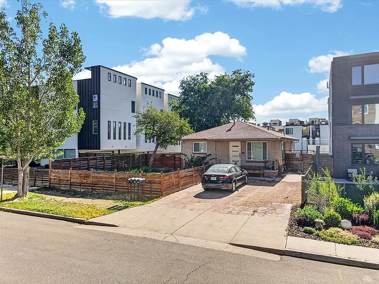 1734 N King St #B — Photo 20