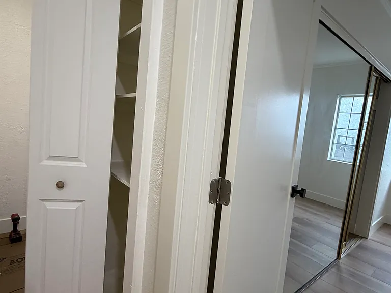200 Westmont Dr — Photo 24