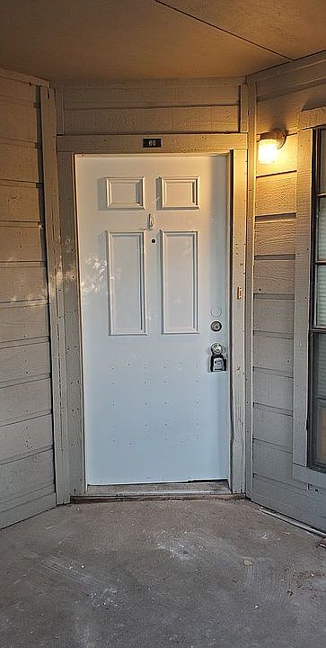 1st image of 510 E Denton Dr APT 60