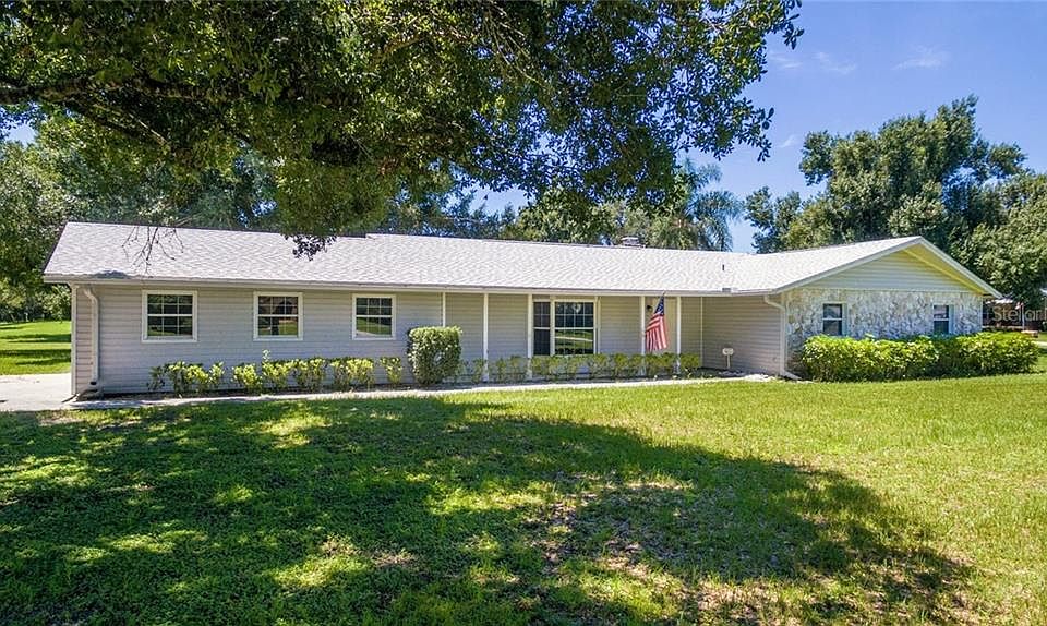 1st image of 3115 SE Montgomery Cir