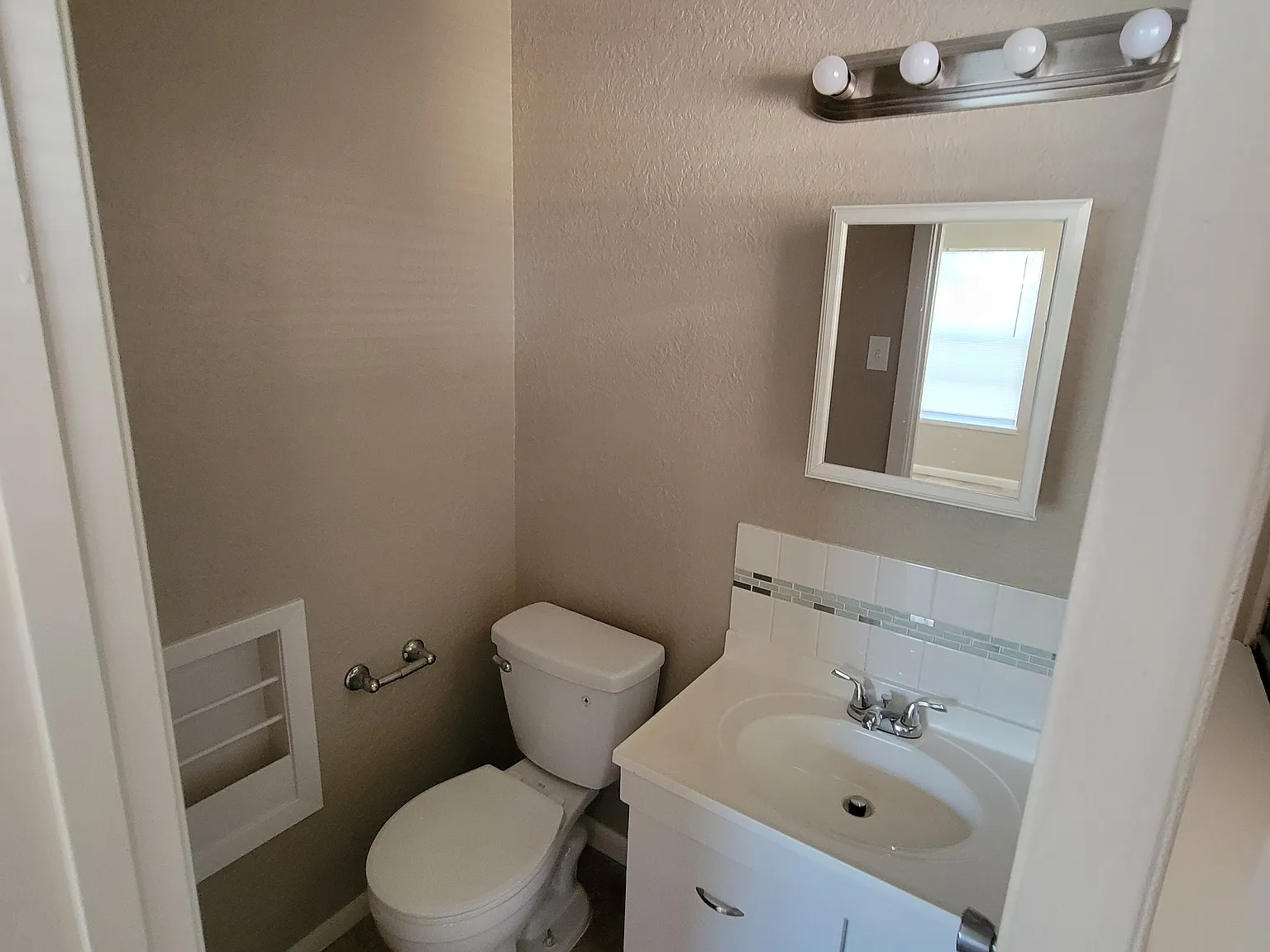 3 bed, 1249 sqft, $1,700 — Photo 4
