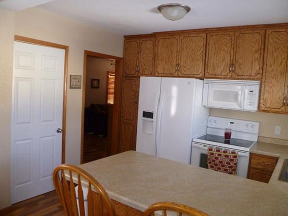 4th image of 1028 Washington Memorial Dr