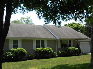 5 Roberta Jean Cir, East Falmouth, MA 02536
