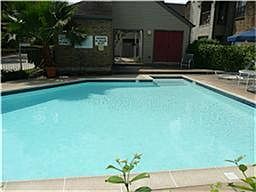 3rd image of 2025 Augusta Dr APT 607