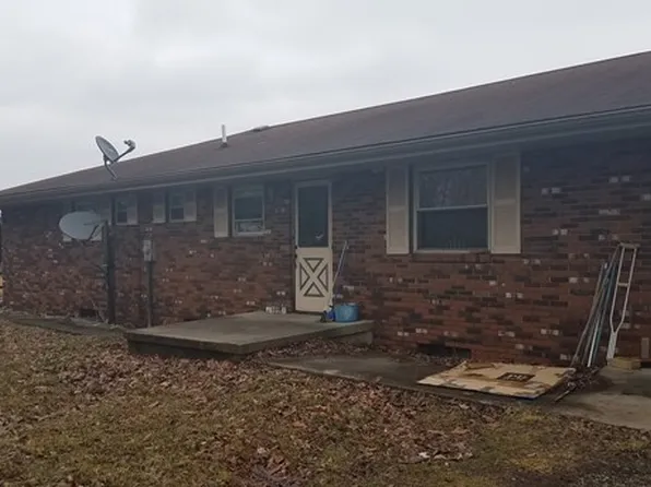 725 White Gravel Dewey Rd, Minford, OH 45653