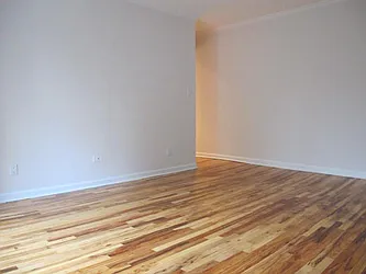 Rented by Metropolis Real Estate of Manhattan