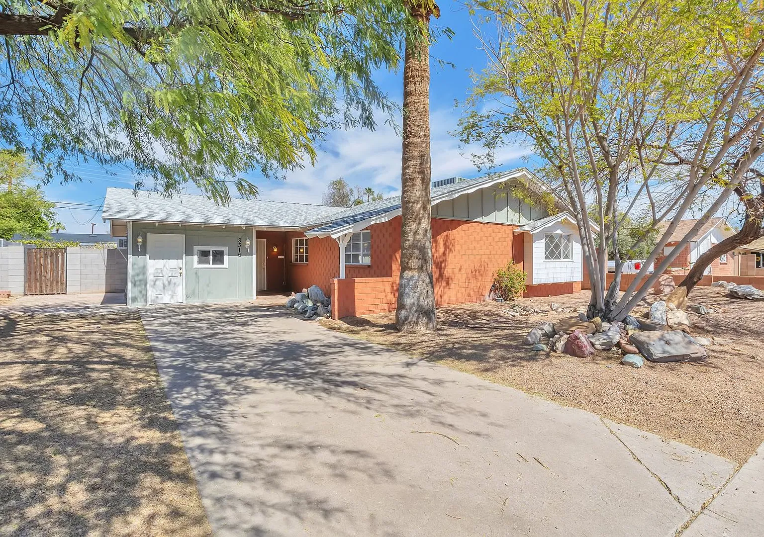 Spacious 3-bedroom, 3-bathroom home with an attached casita located in Scottsdale, AZ — Photo 1