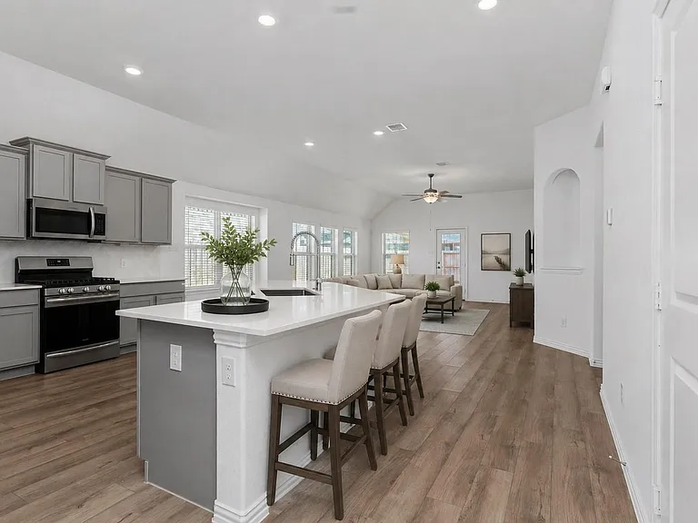 31427 Vineyard Creek Dr — Photo 10