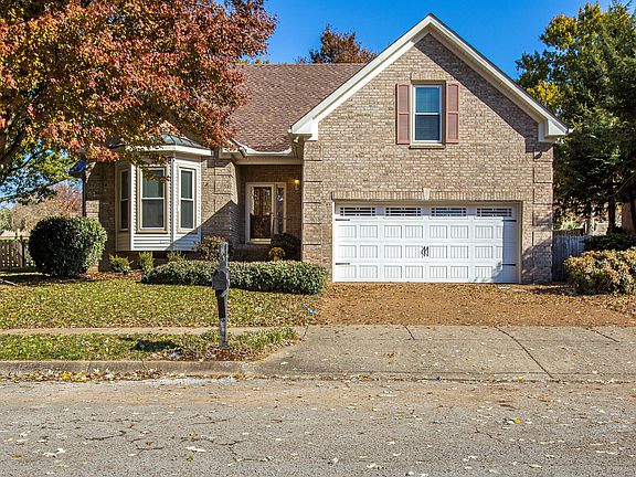 2nd image of 124 Middleboro Cir