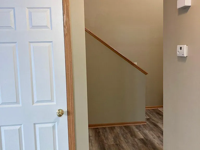 6926 Naples Dr — Photo 15