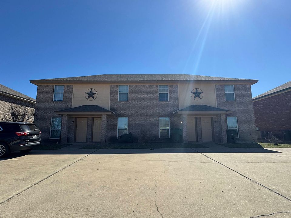 1st image of 4410 Sylvia Dr APT A
