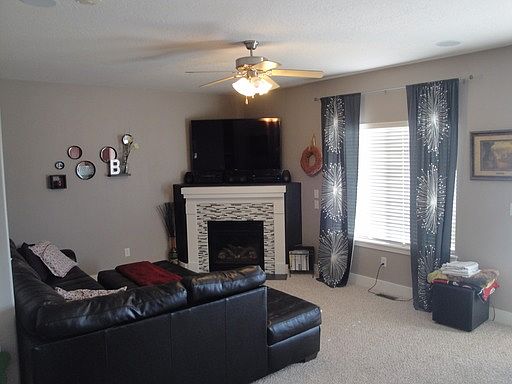 5th image of 2679 N Elm Dr