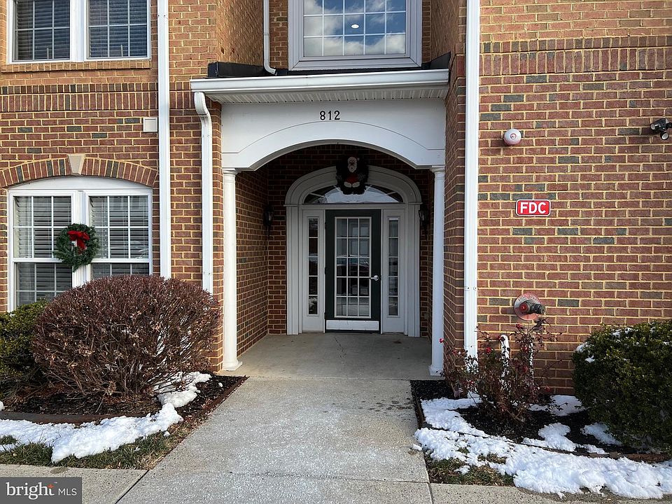 1st image of 812 Long Dr APT F