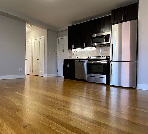 3rd image of 223 2nd Ave #3DE