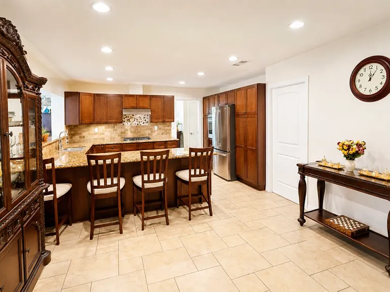 1763 N Vallejo Way — Photo 4