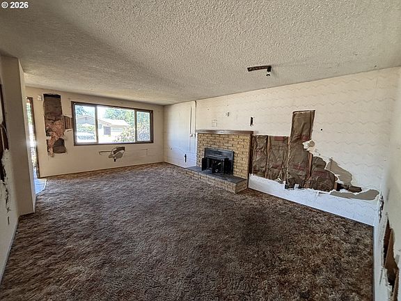 5th image of 1164 Elizabeth St