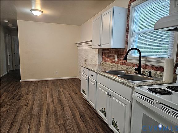 2nd image of 15726 Allen Dr