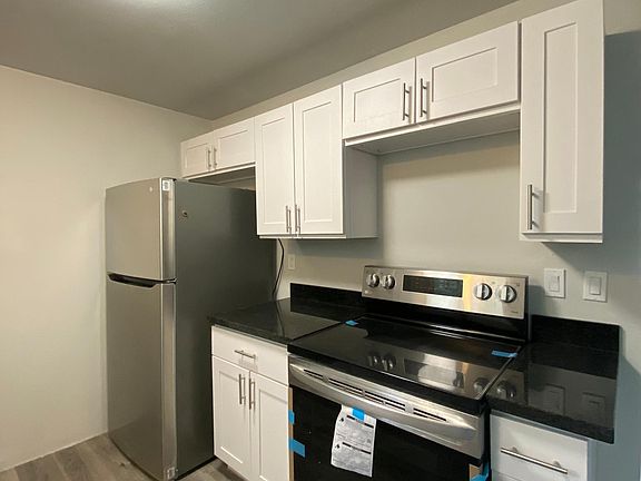 2nd image of 3714 Palisades Pl W #2