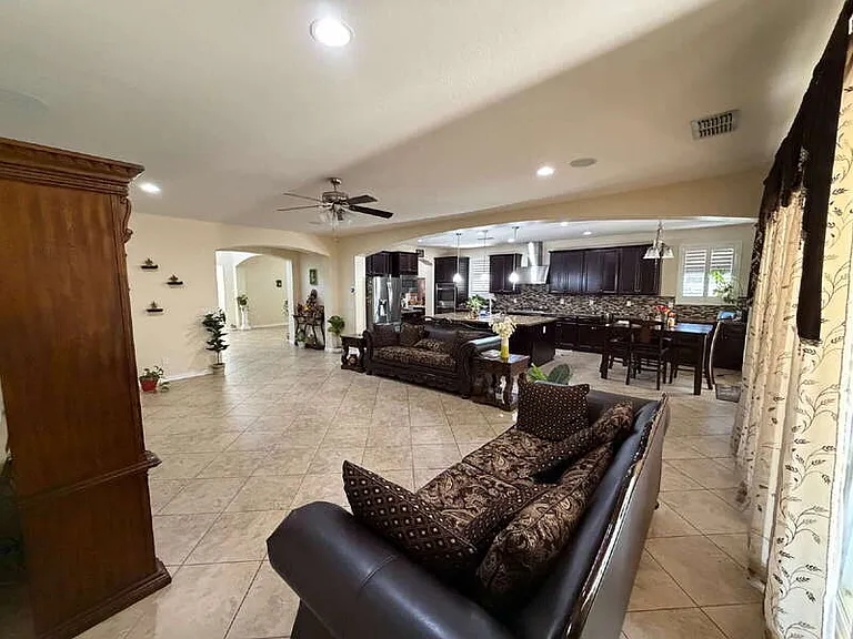 2595 E Ebony Dr — Photo 10