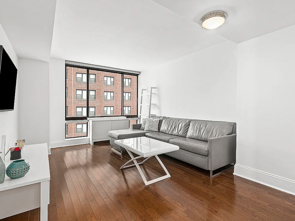 1st image of 300 E 64th St APT 7E