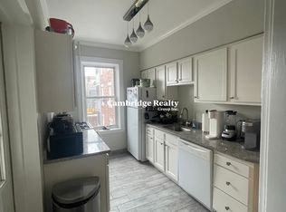 8 Farrington Ave #3T, Allston, MA 02134