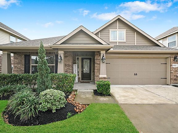 2nd image of 15627 Kensington Bluff Dr