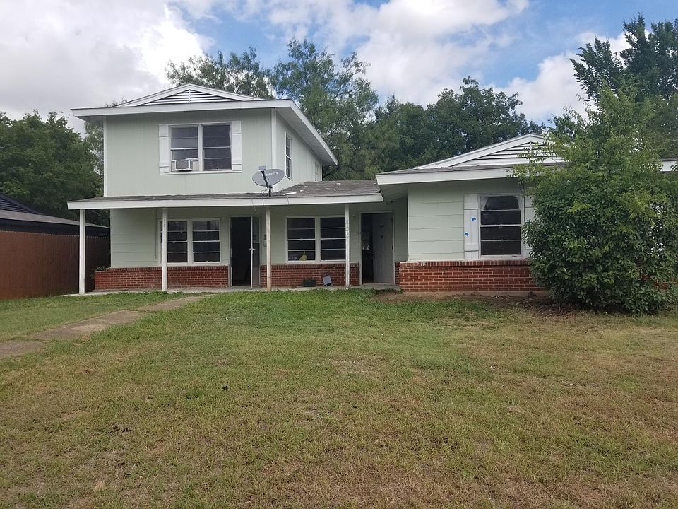 1st image of 404 Dawson Cir