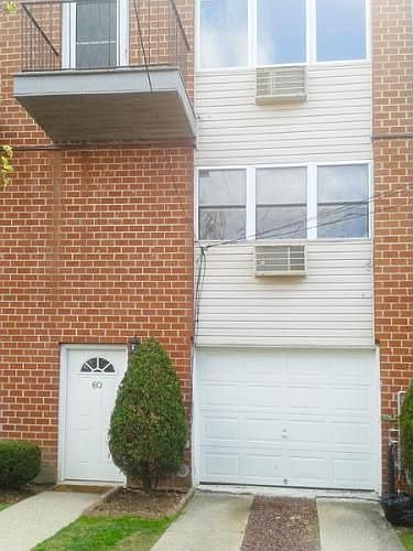 1st image of 60 Francine Ct