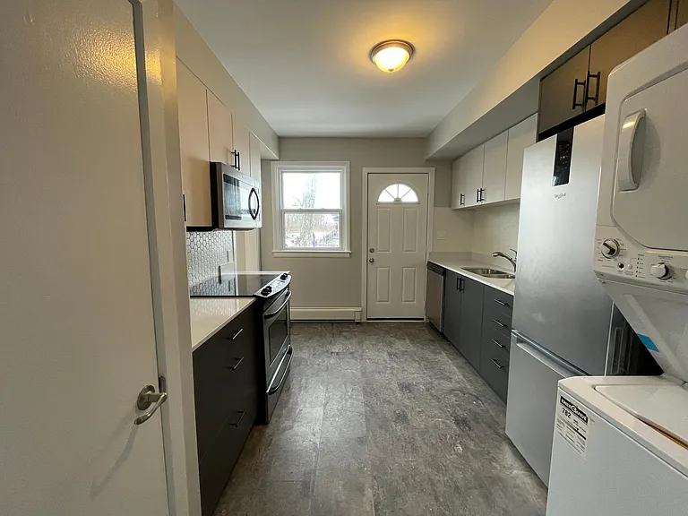 80 Barbara Ave — Photo 8