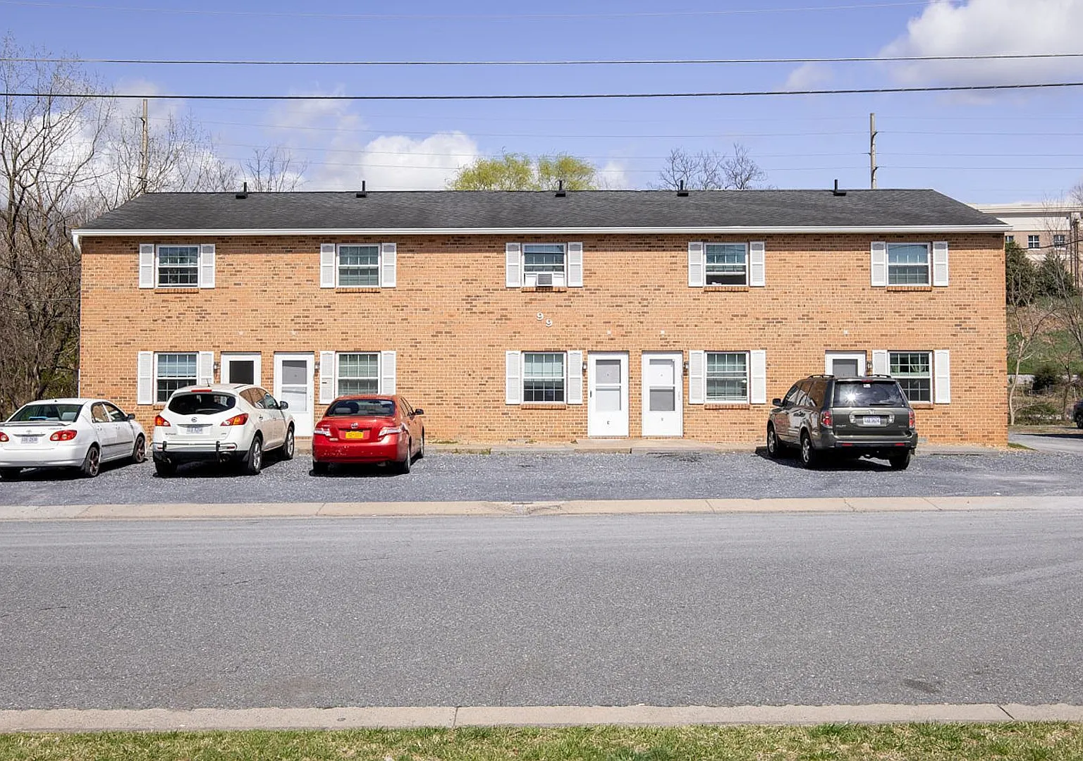 Apartment for Rent — Photo 1