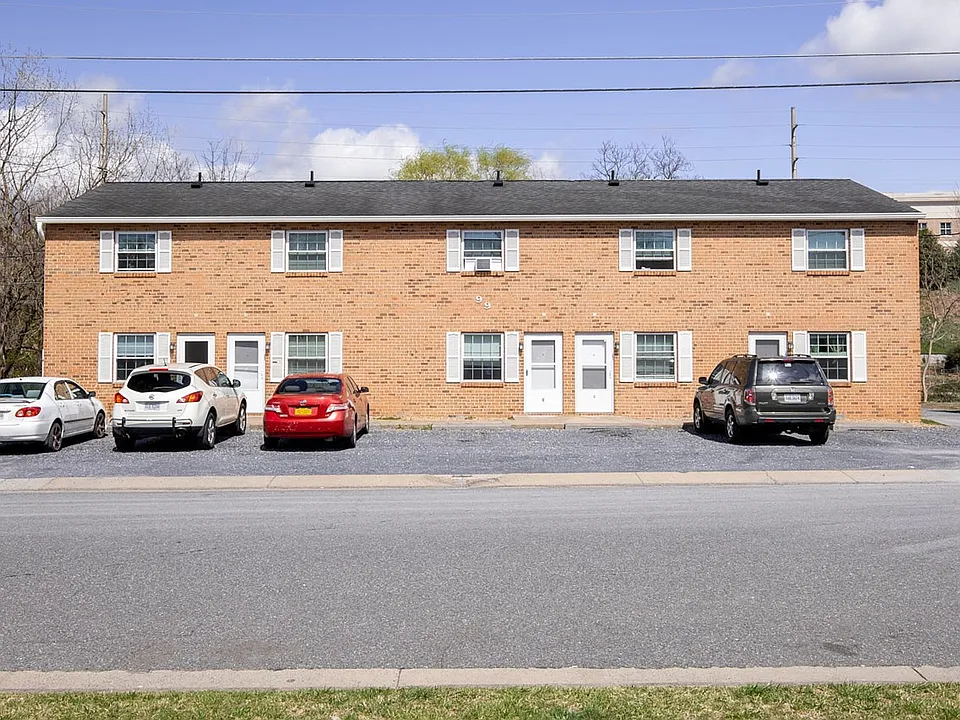 99 Dutch Mill Ct #G