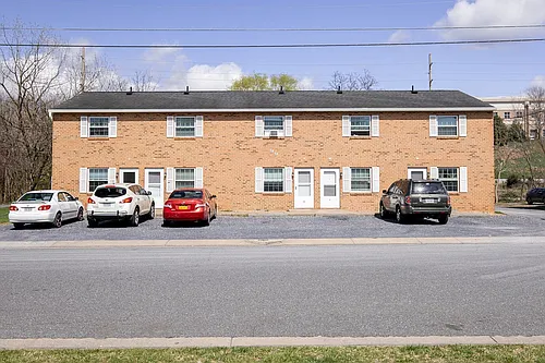 99 Dutch Mill Ct #G Photo 1 99 Dutch Mill Ct #G Photo 1
