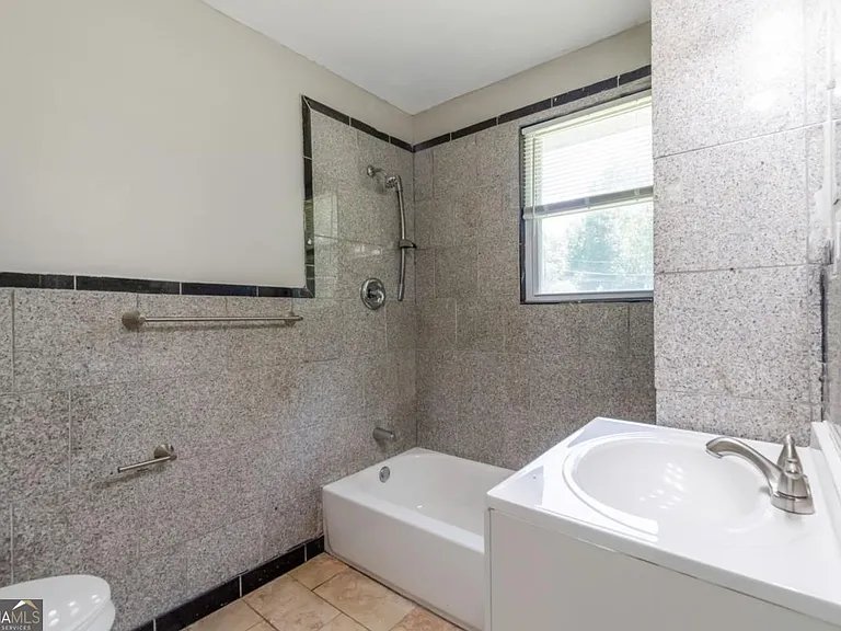 6414 E Shadow Rock Dr — Photo 12