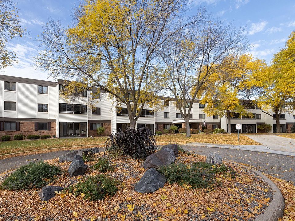 1st image of 10600 43rd Ave N APT 208