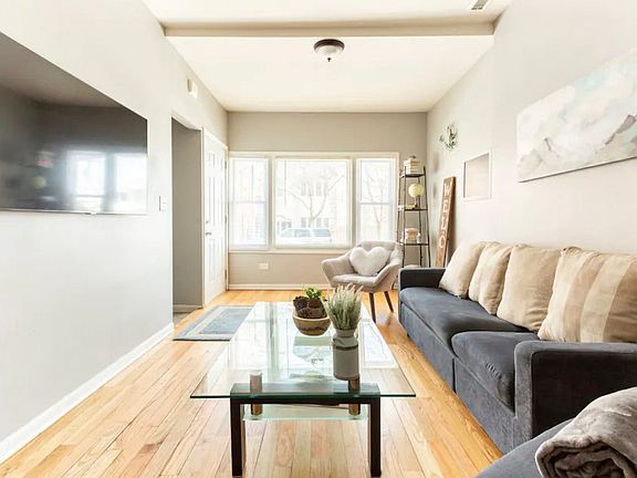 2nd image of 2840 N Campbell Ave #1